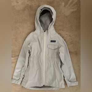 Patagonia Light Gray Hooded Jacket like new